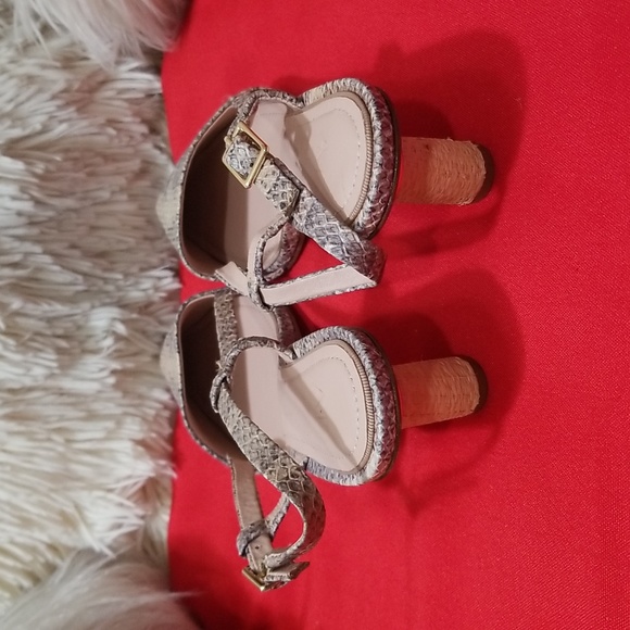 AD & DAUGHTERS SHOES - Picture 5 of 11